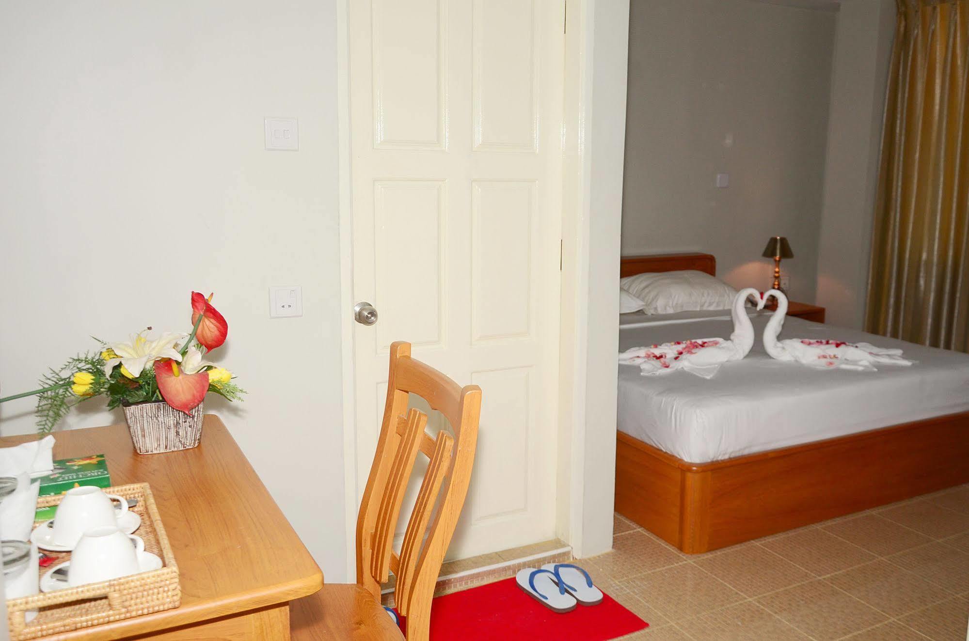 Hotel Yno Yangon Luaran gambar
