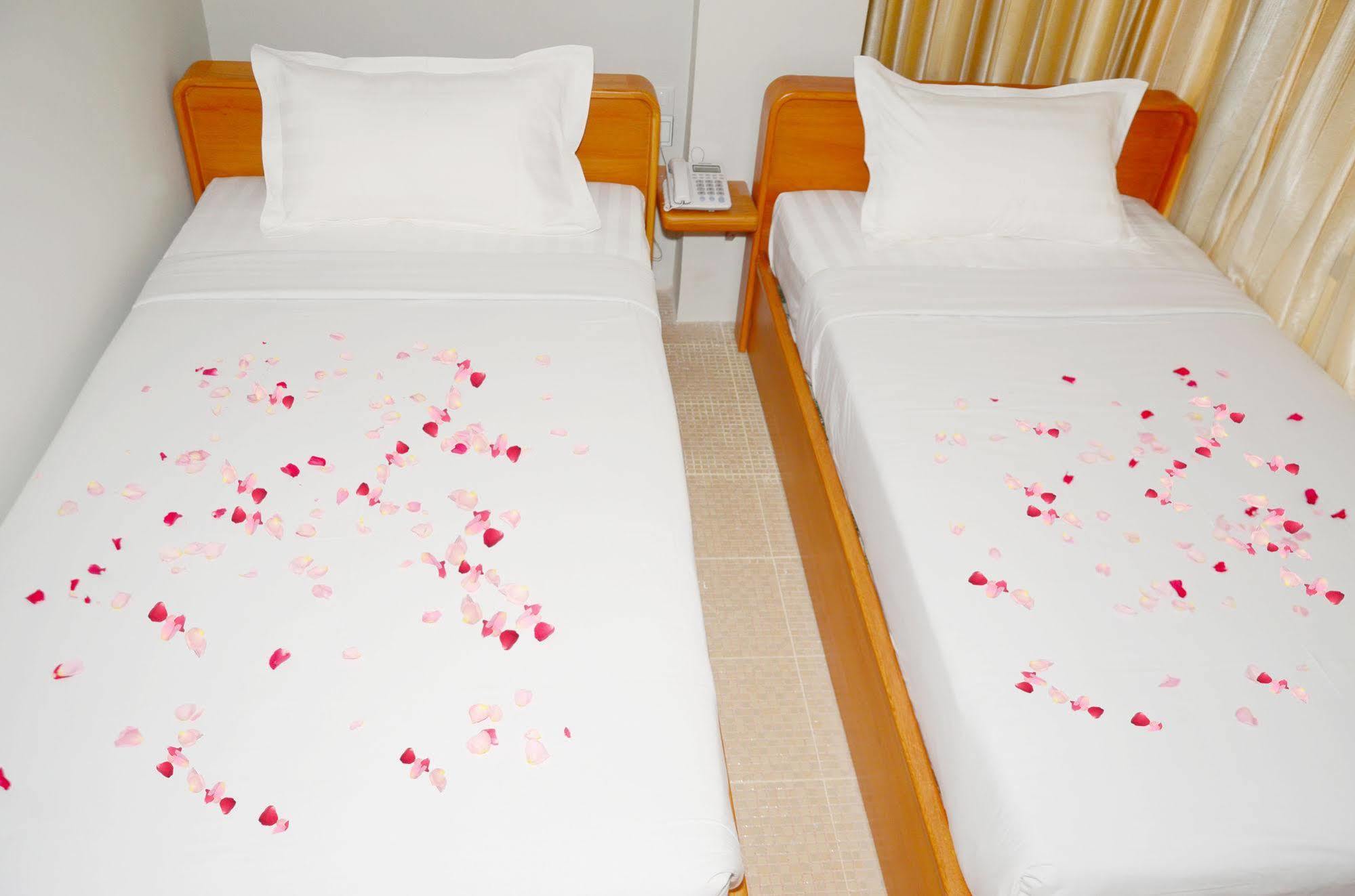 Hotel Yno Yangon Luaran gambar