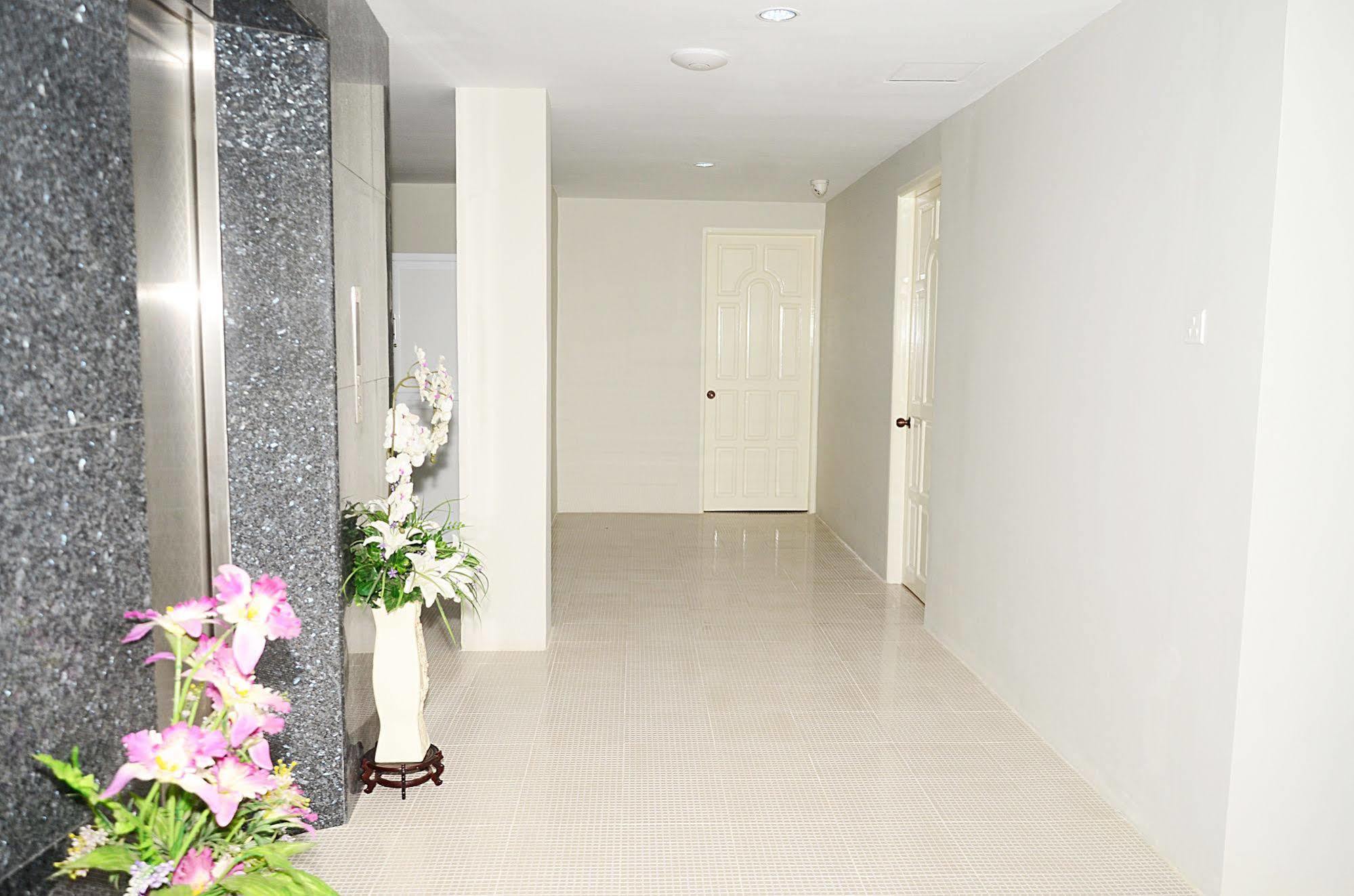 Hotel Yno Yangon Luaran gambar